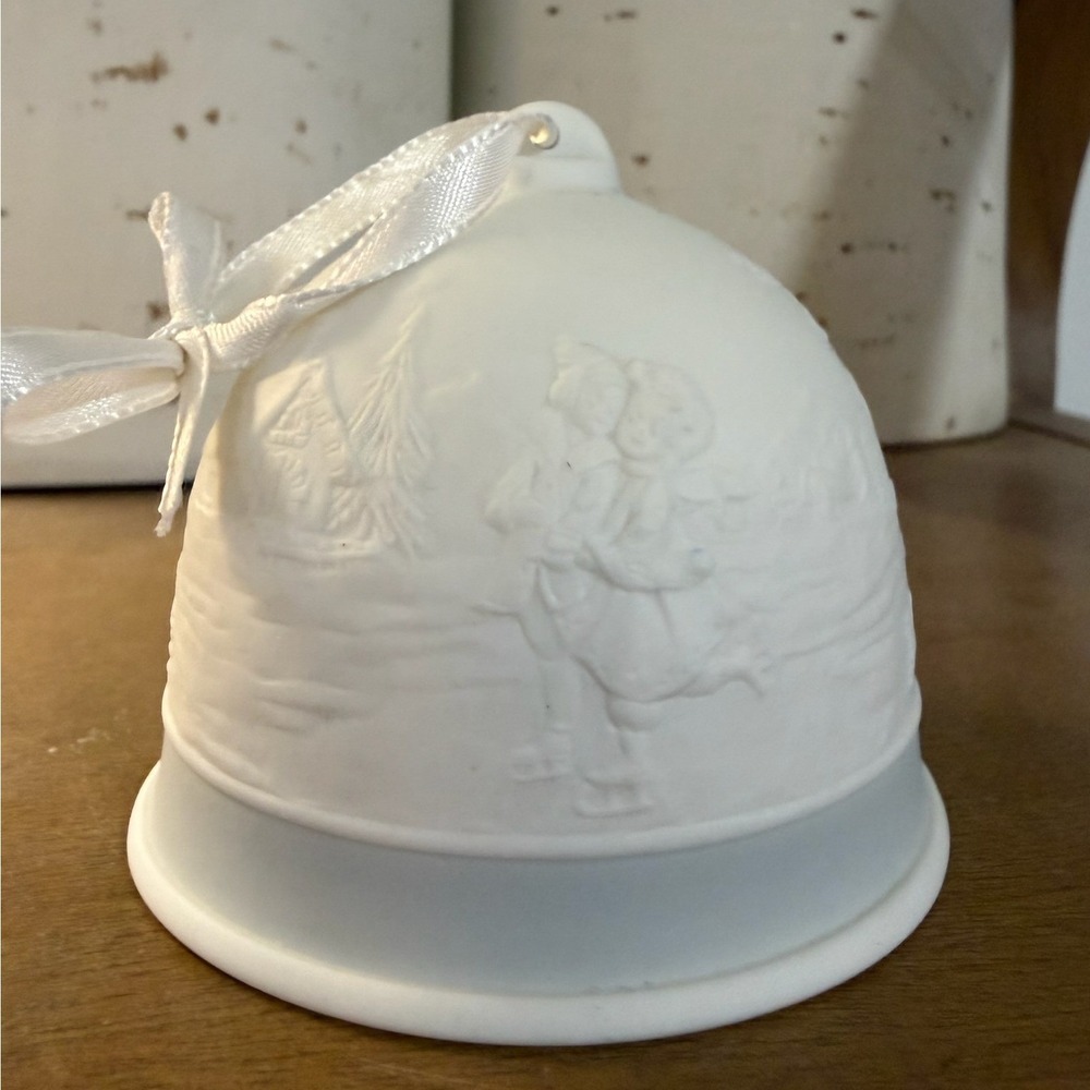 Lladro 1994 Collectors Society Christmas Bell‎ Ornament Matte Porcelain Spain